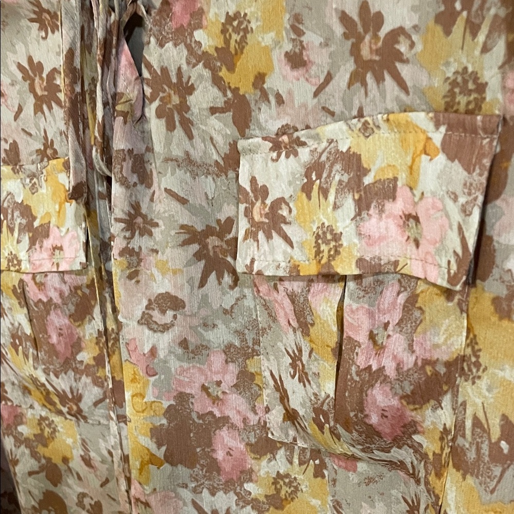 Versona Dusty Rose Floral Lace-Up V-Neck Blouse - Picture 4 of 5